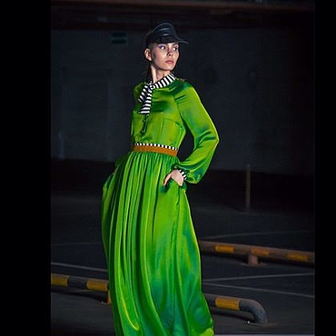Зеленое сатиновое платье в пол за грн: купить из коллекции Breathtaking - витамин-п-байкальский.рф