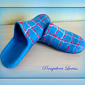 Slippers: Black and red felted Slippers