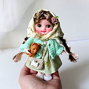 Валерия. Текстильная интерьерная кукла в подарок (горчичный)