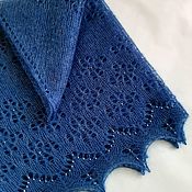 Knitted shawl out of kid mohair with silk, two-tone