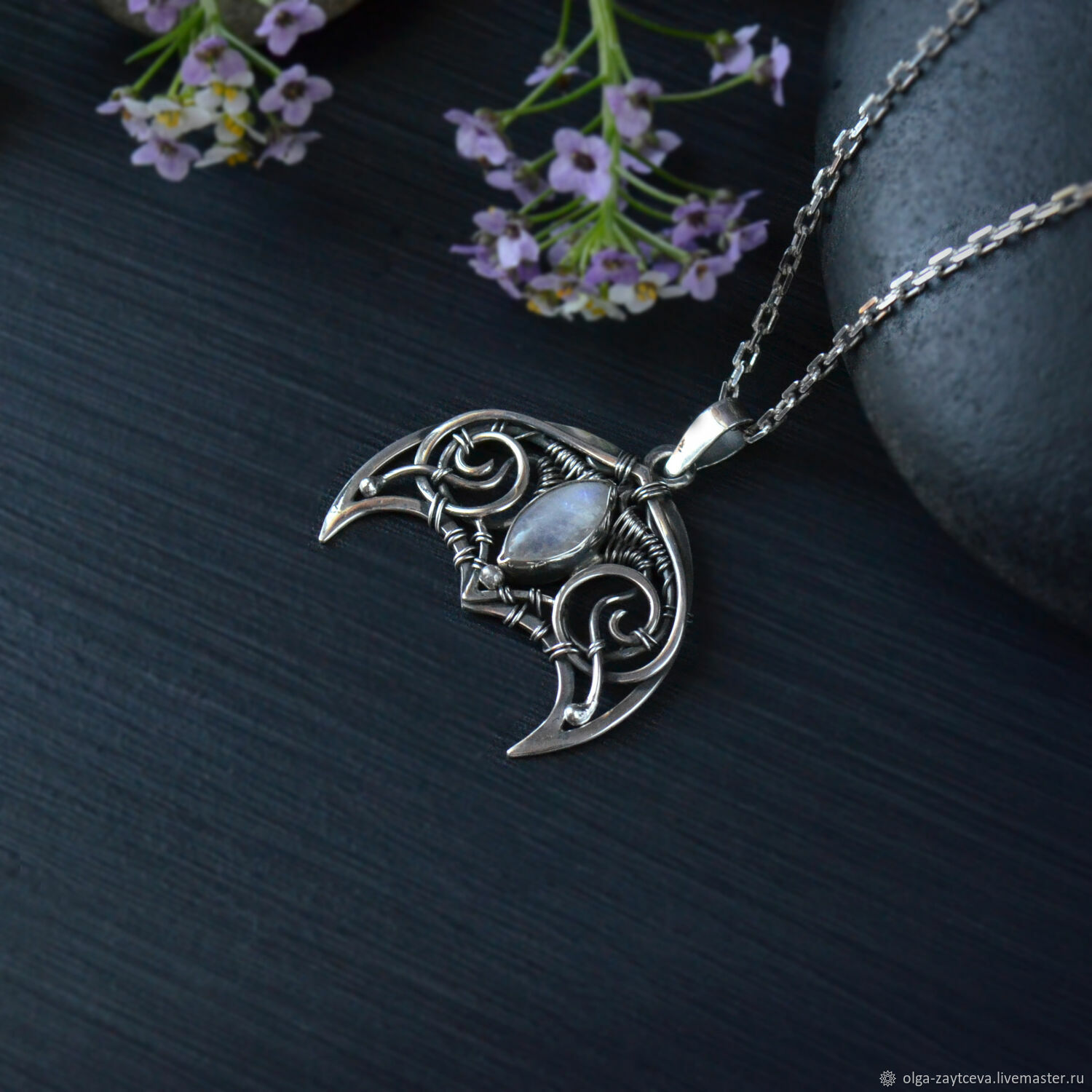 Кулон Лунница с лунным камнем, серебро, Подвеска амулет – заказать на ...