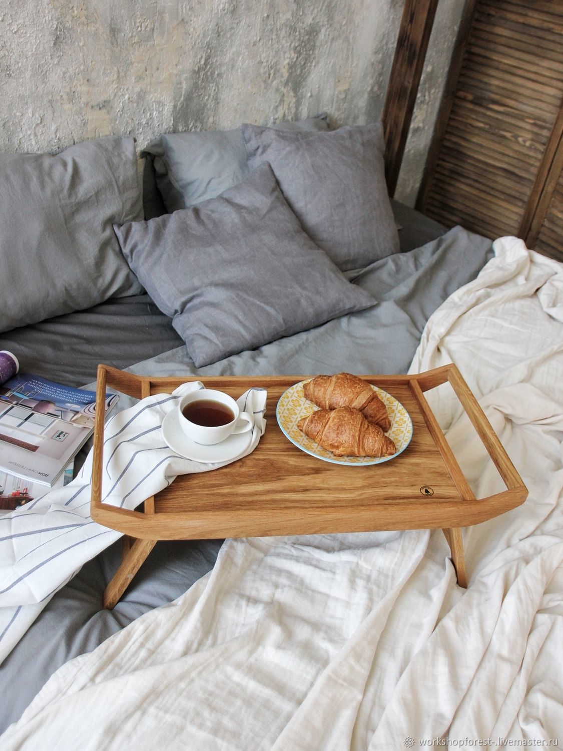 стол для кофе в постель
