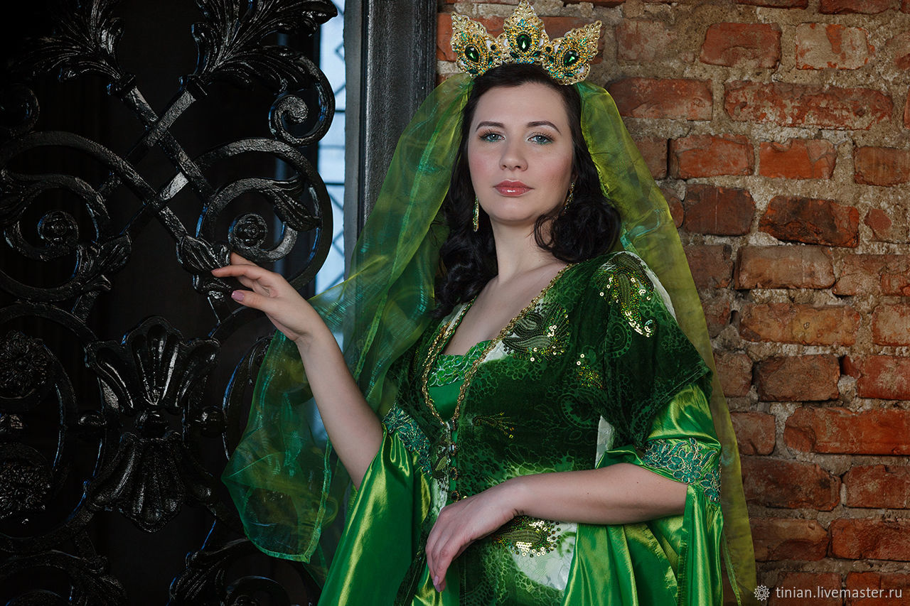 Великолепный век зелёный платье Хюррем Султан
