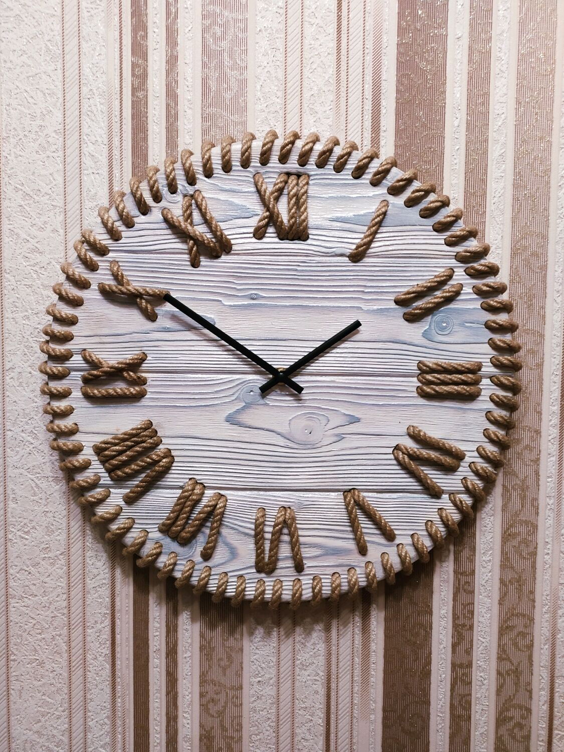 Настенные часы из дерева 38 см в интернет-магазине на Ярмарке Мастеров ...