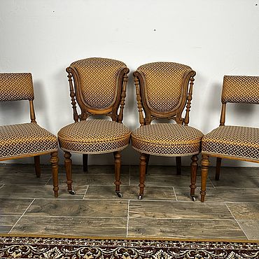 Винтаж ручной работы. Ярмарка Мастеров - ручная работа Винтаж: Антикварные стулья с жаккардовой обивкой, 4 штуки. Handmade.