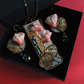 Украшения handmade. Livemaster - original item Cyclamen necklace and earrings with crystals. Handmade.