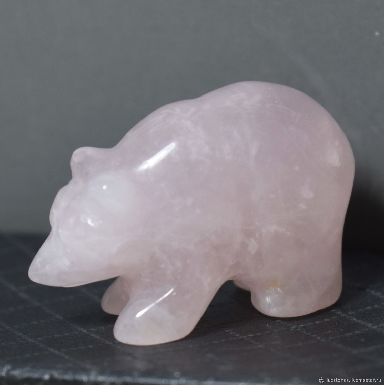 Фигурка медведя из натурального розового кварца – купить на Ярмарке Мастеров – J01KHRU | Статуэтки, Анапа