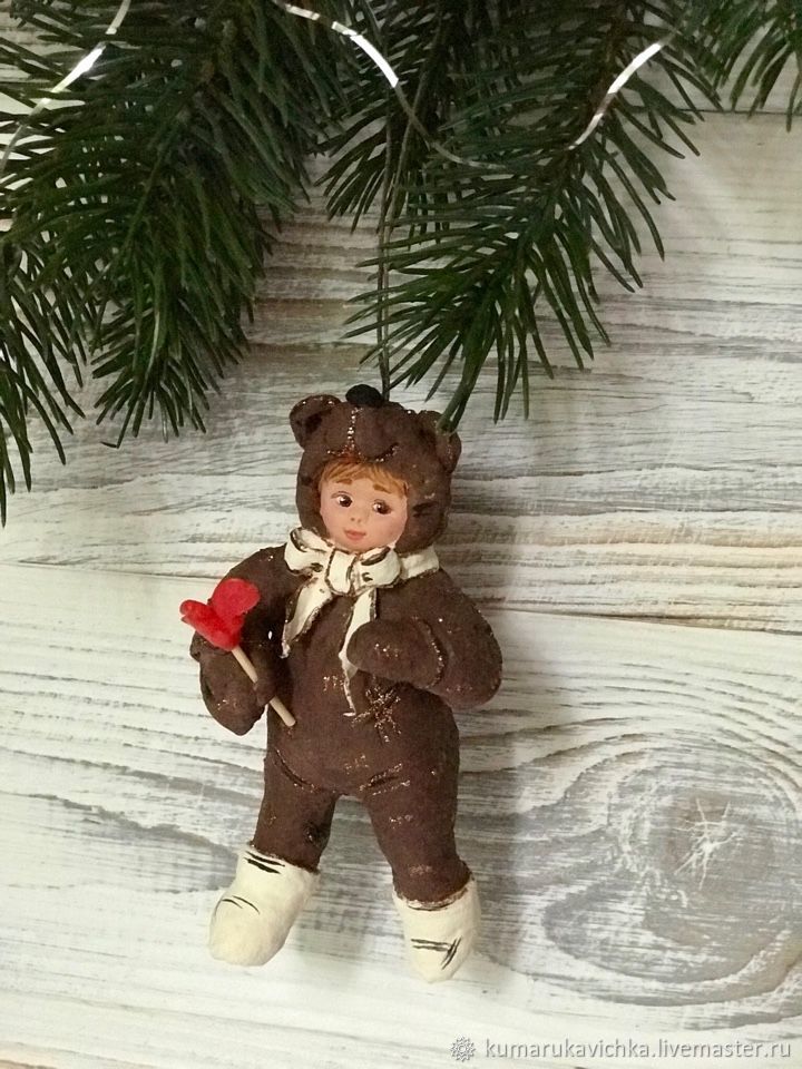 Ватная игрушка мальчик медвежонок. Ватная игрушка маша и медведь. Ватные игрушки на елку мишка. Медведь ватная елочная игрушка. Ватная игрушка медведь.