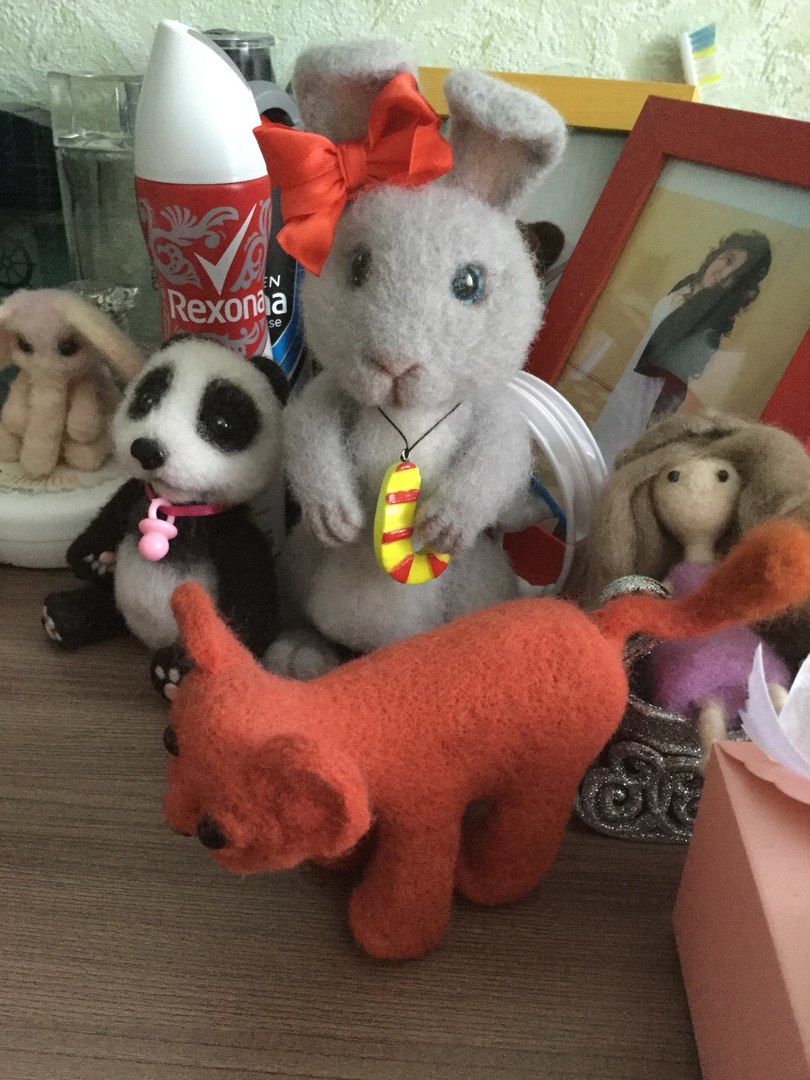 Украшают, пока что, мой дом)иногда