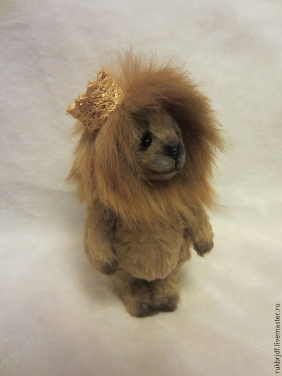 украшения для львов. лев ручной работы. панно лев из дерева. картина "лев". панно лев.