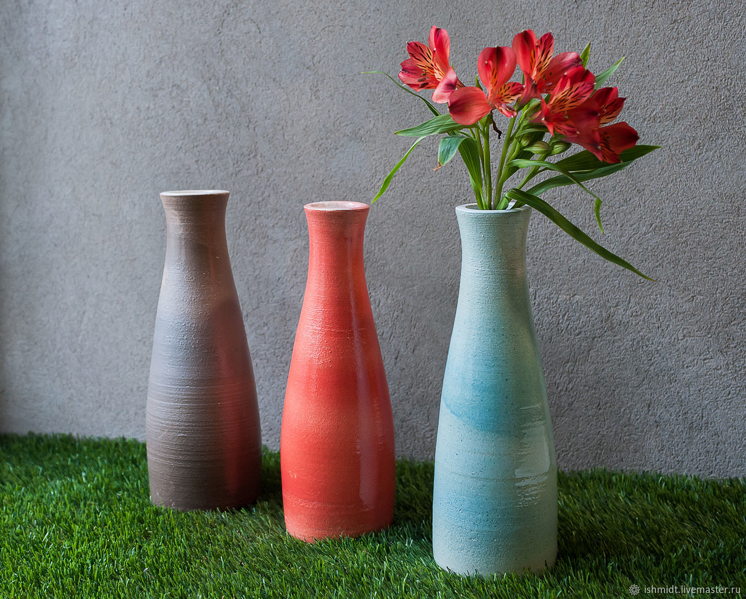 Цветной ваза. Вазы для цветов. Стильные вазы для цветов. Интерьерные вазы. Необычные вазы.