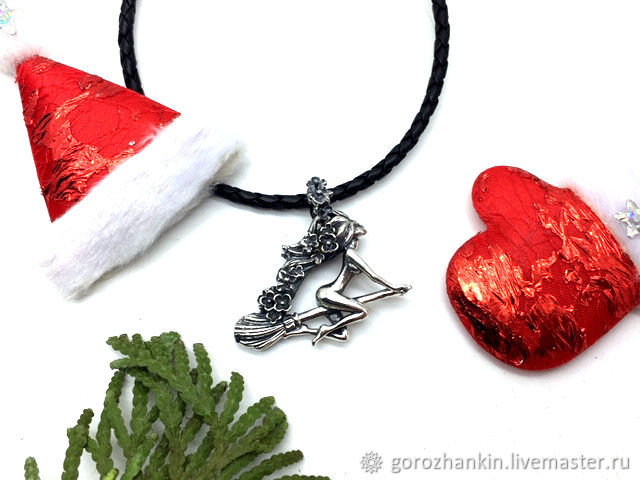 Кулон "Романтичная ведьма на метле" в интернет-магазине Ярмарка ...