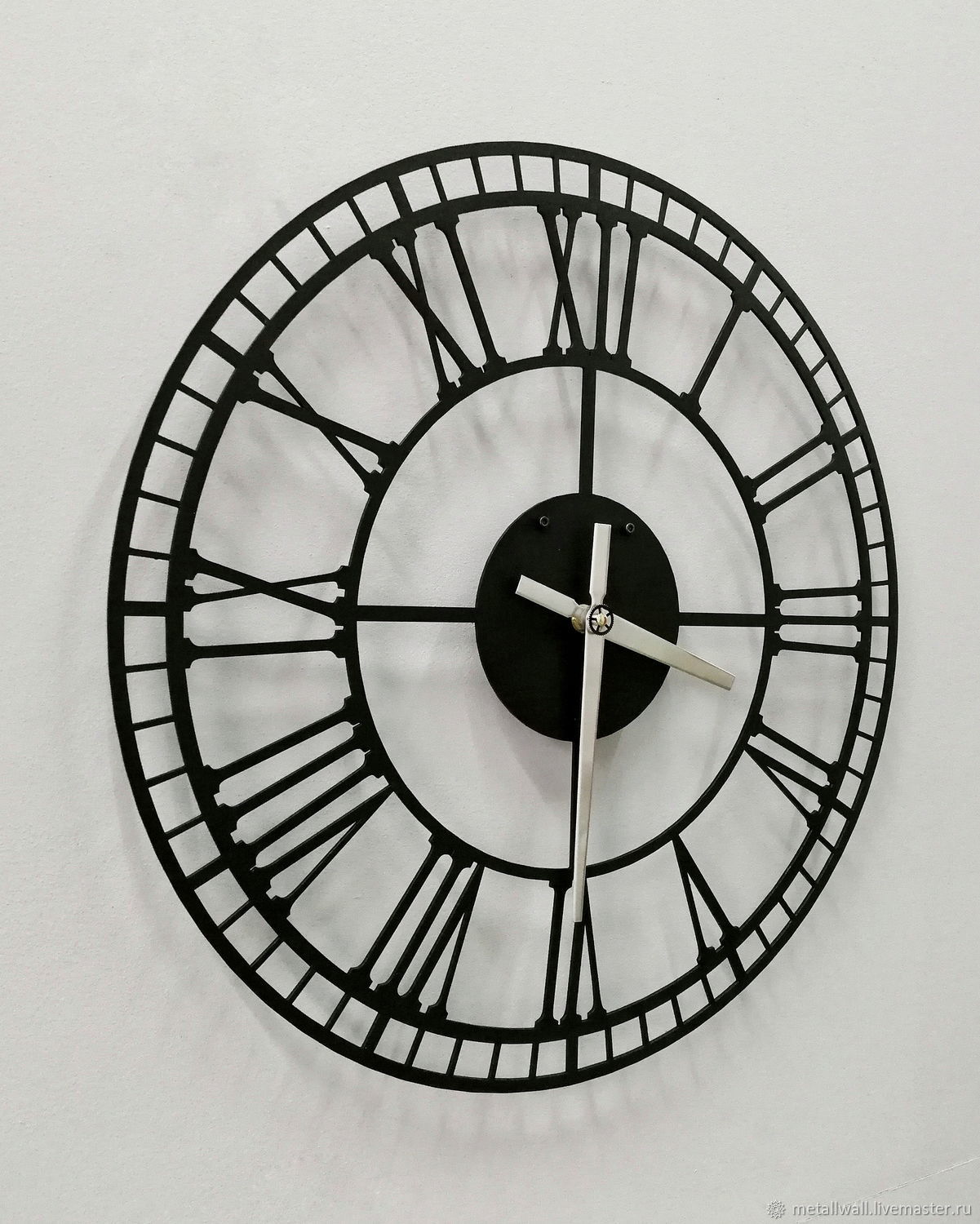 Часы лофт в Леруа Мерлен