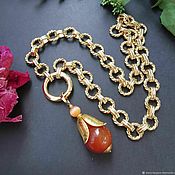 Necklace . amber agate