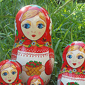 Русский стиль handmade. Livemaster - original item Matryoshka with strawberry (7 set). Handmade.