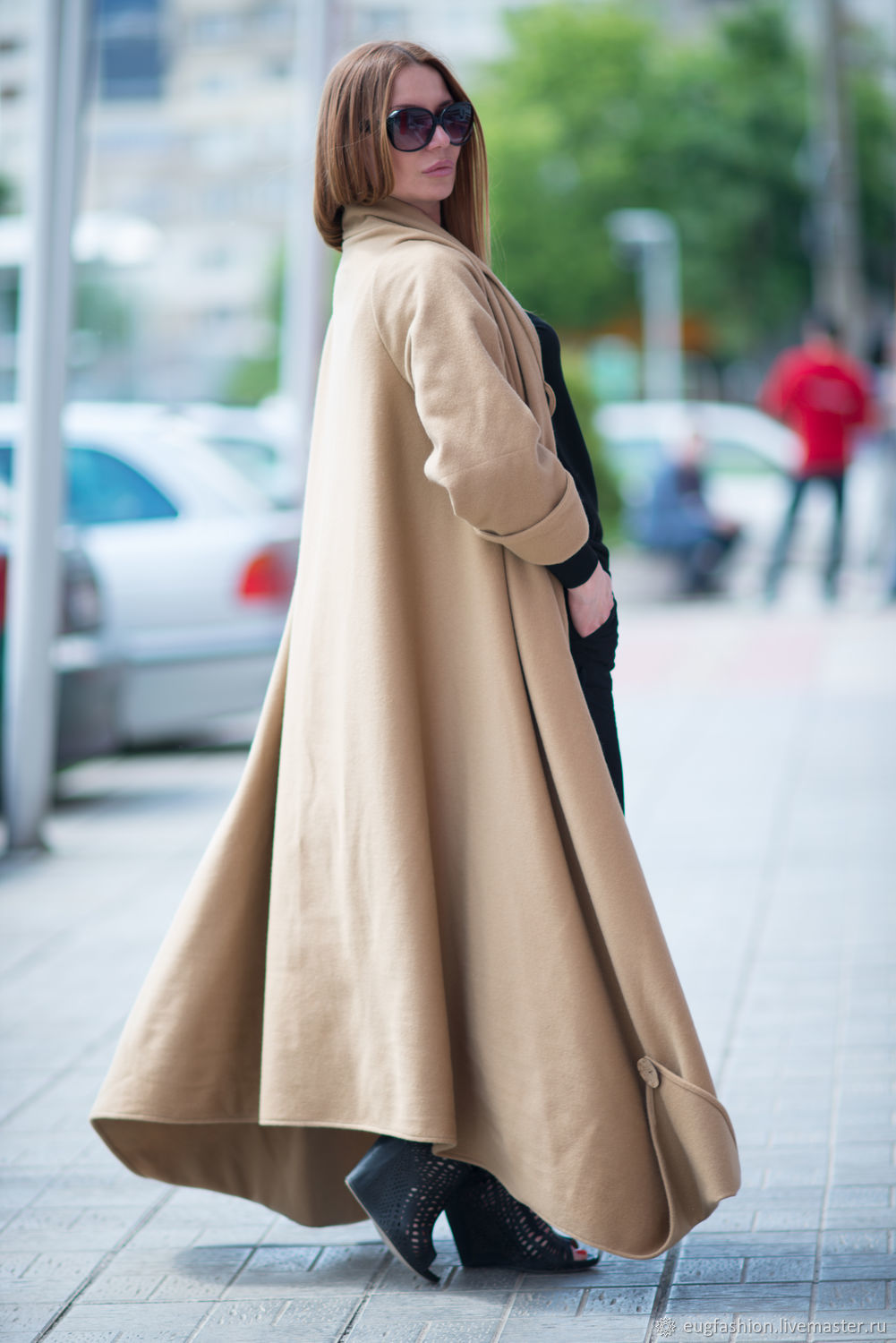 Пальто бежевое длинное женское