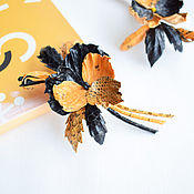 Lady Autumn leather brooch