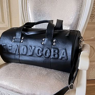 Сумки ручной работы. Ярмарка Мастеров - ручная работа дорожная сумка с фамилией из натуральной кожи/спортивная зелёная. Handmade.
