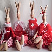 Куклы и игрушки ручной работы. Ярмарка Мастеров - ручная работа New Year`s Bunny Family (large gift set). Handmade.