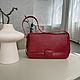 Женская сумка-багет «Lilit» с клапаном красная