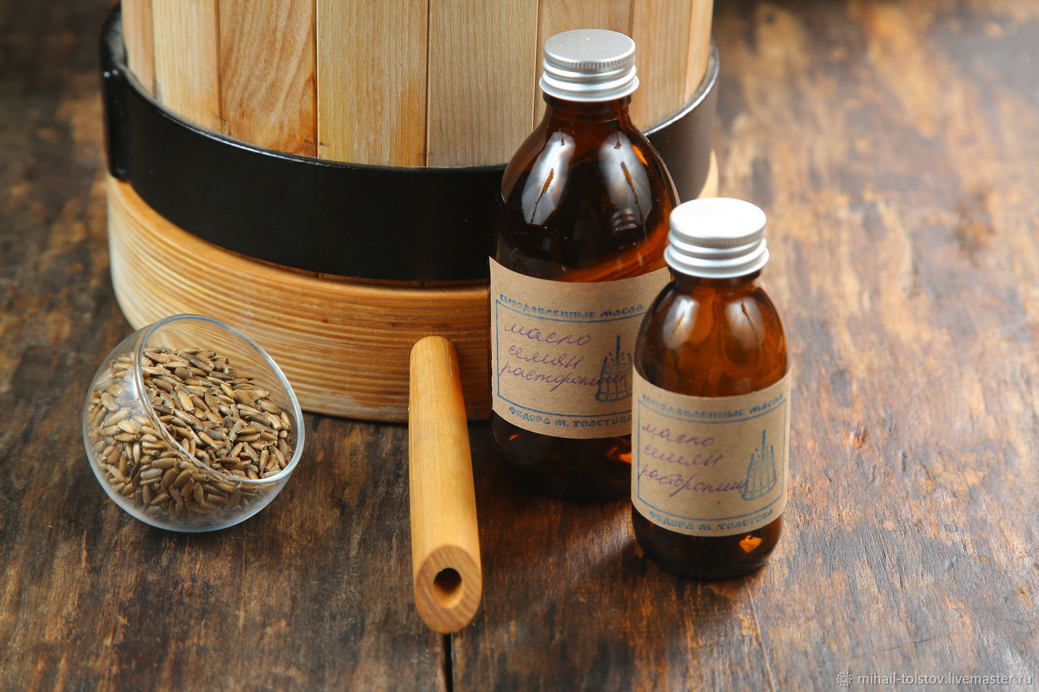 Льняное сыродавленное масло. Льняное масло. Масло льна. Льняное сыродавленное масло. Сыродавленное масло холодного отжима.