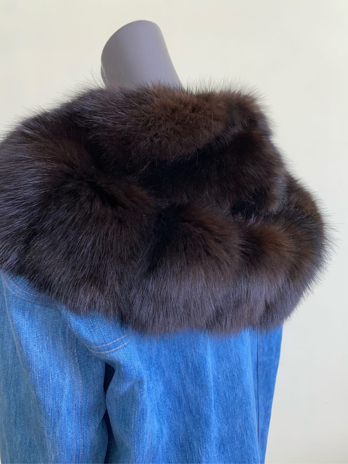 Длинная джинсовка с куницей «Восторг» на заказ в интернет-магазине ...