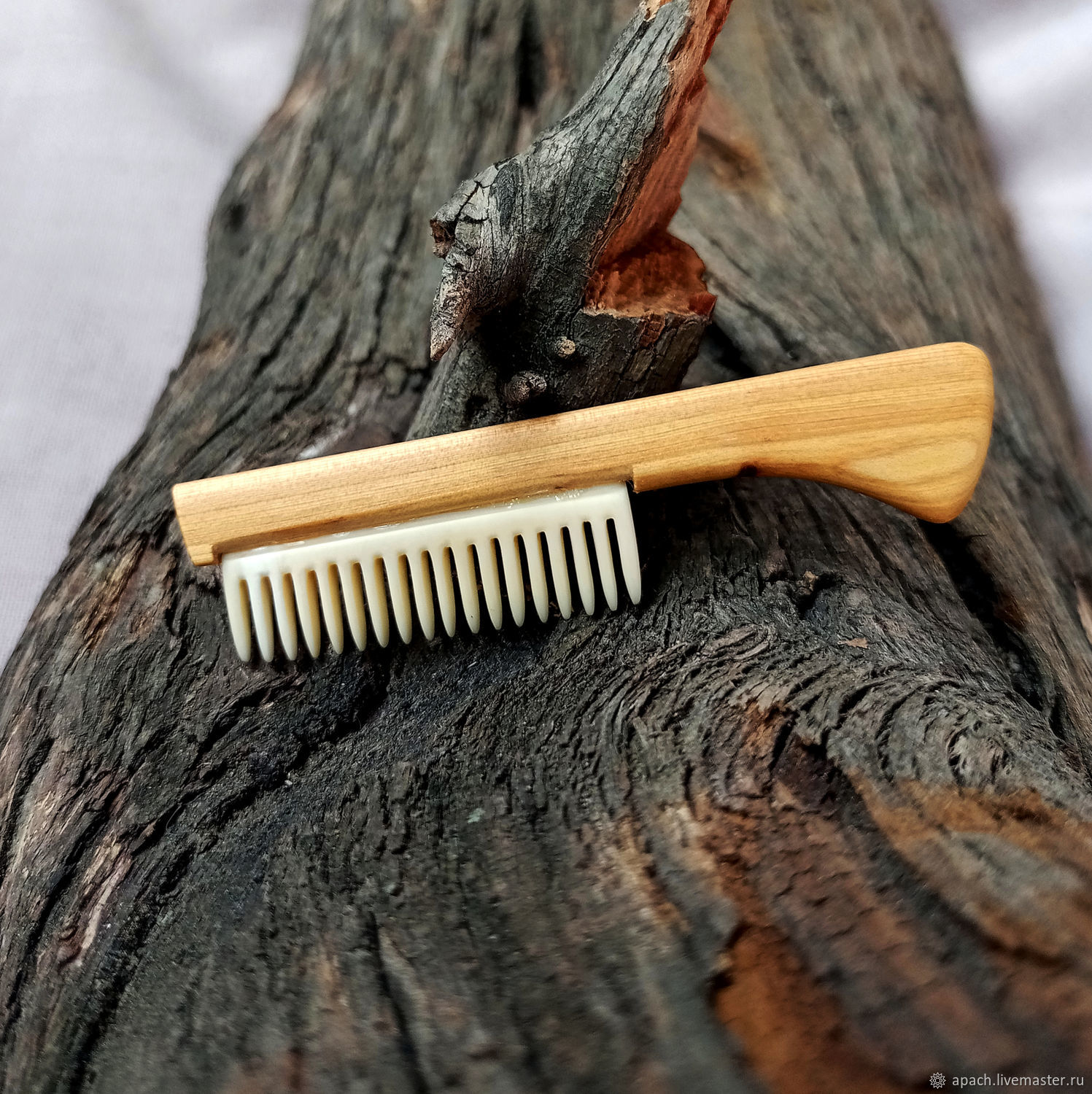 Mustache Comb. Cypress and sperm whale tooth. Marshal's Musket – купить ...