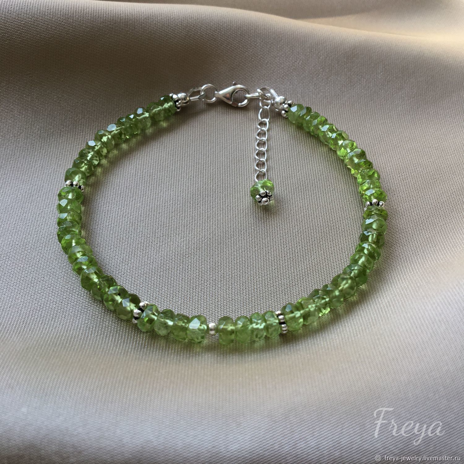 Браслет из хризолита и серебра 925 пробы в интернет-магазине Ярмарка ...