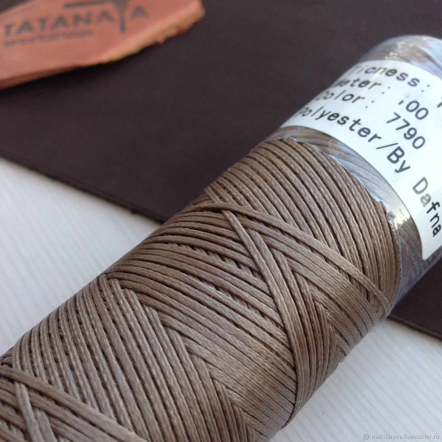 Нить вощеная DAFNA №7790 плоская 1 мм Нитки для кожи Катушка 100 м в ...