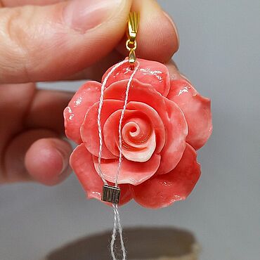 Украшения ручной работы. Ярмарка Мастеров - ручная работа Кулон Роза из коралла. Handmade.