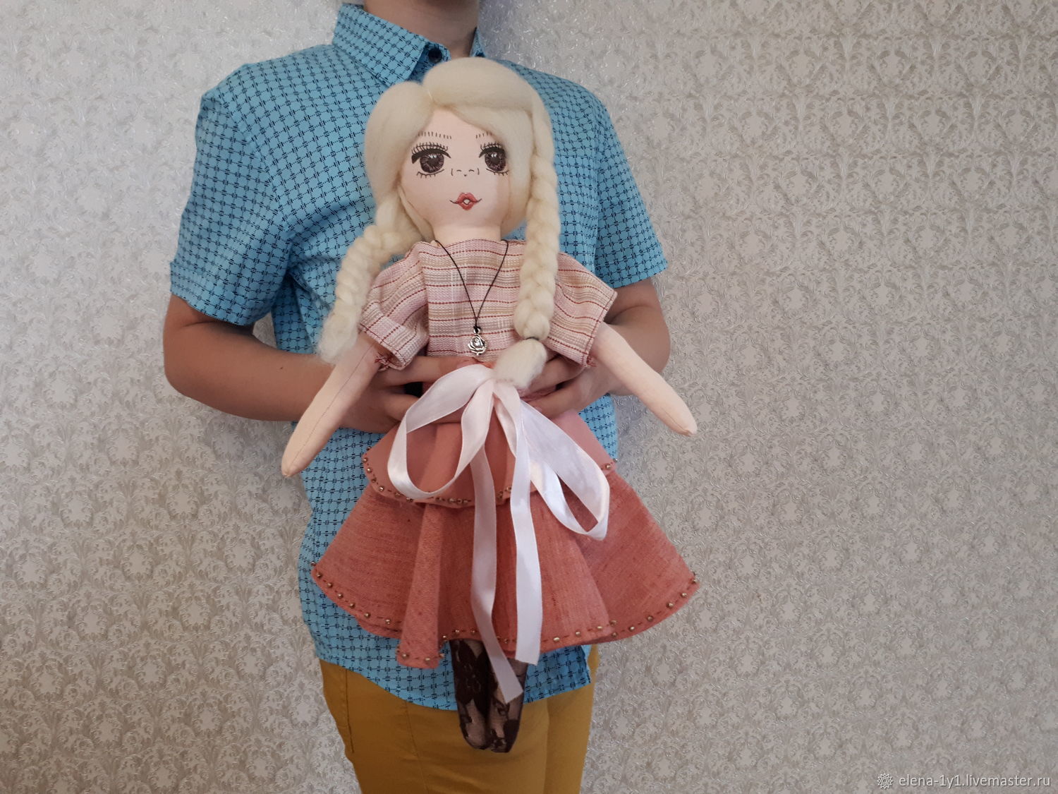 Кукла блондинка с красивыми глазами с бельем, ночнушкой, тигром. в ...