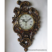 Резные деревянные часы Енот 68х34 см