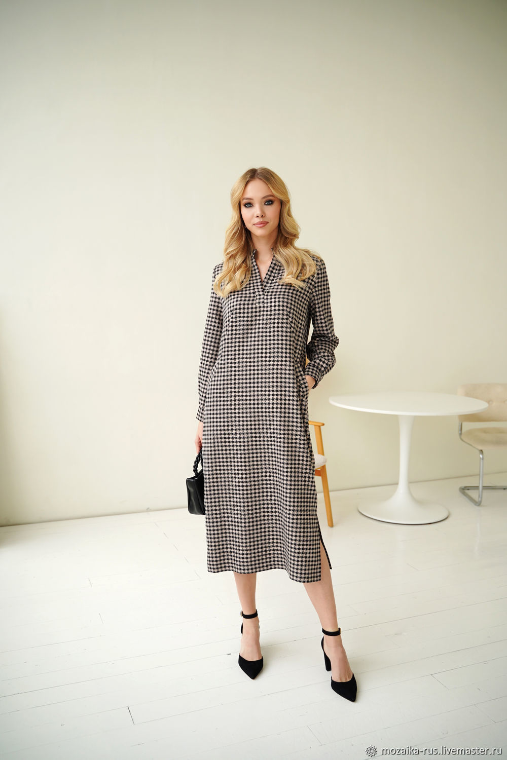 Crow's Foot plaid dress, beige and black loose with a strap, Dresses, Novosibirsk,  Фото №1