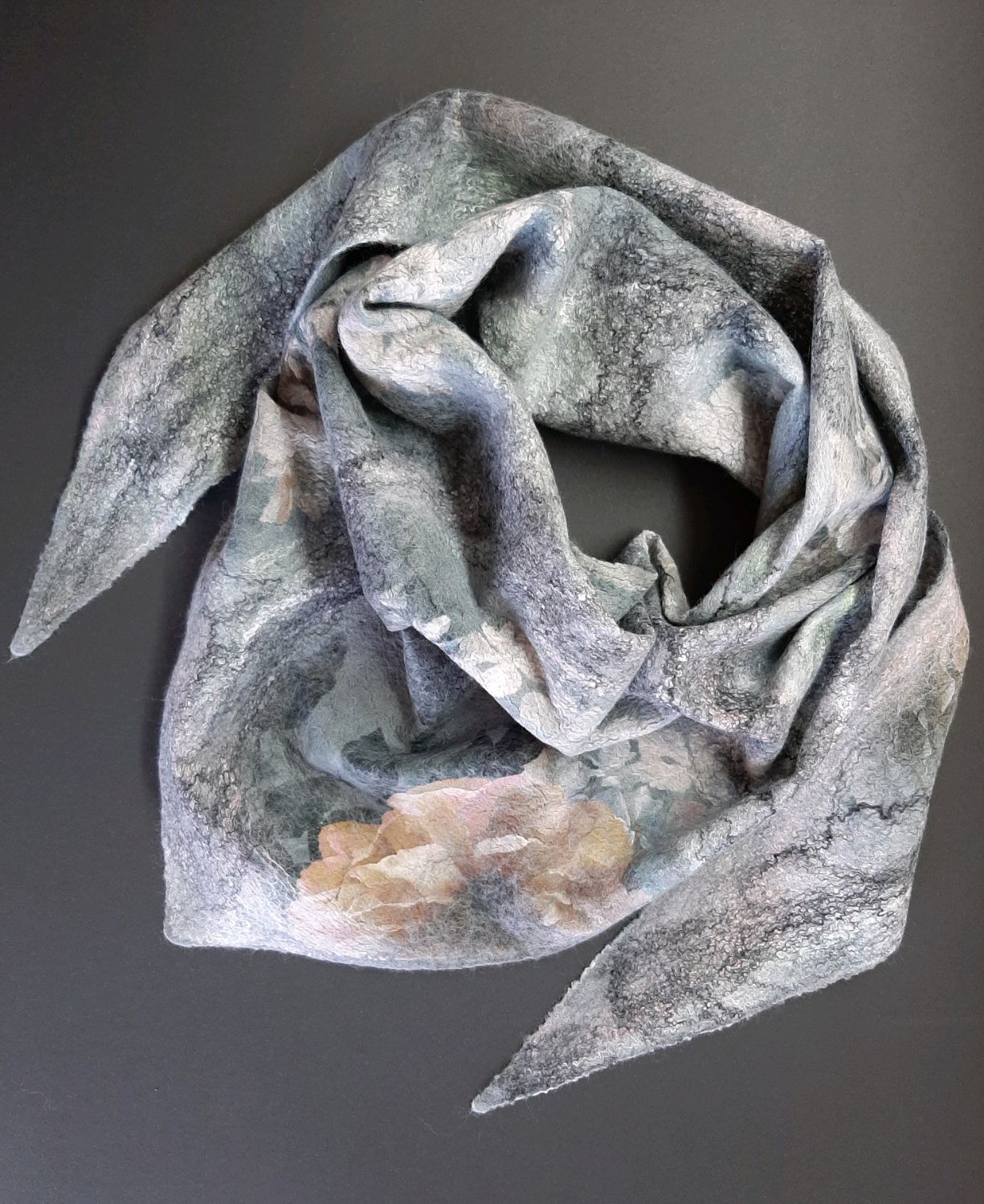 "Каменный цветок" косынка валяная в интернет-магазине на Ярмарке ...