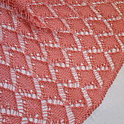 Set for knitting an asymmetric shawl for beginners