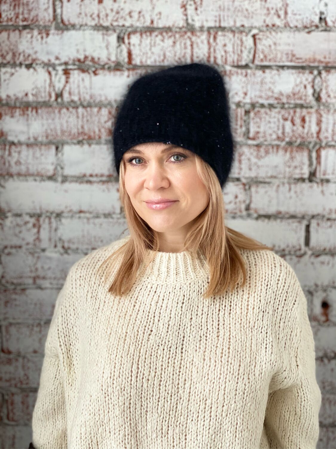 Вязаная шапочка бини из итальянской ангоры – купить на Ярмарке Мастеров ...