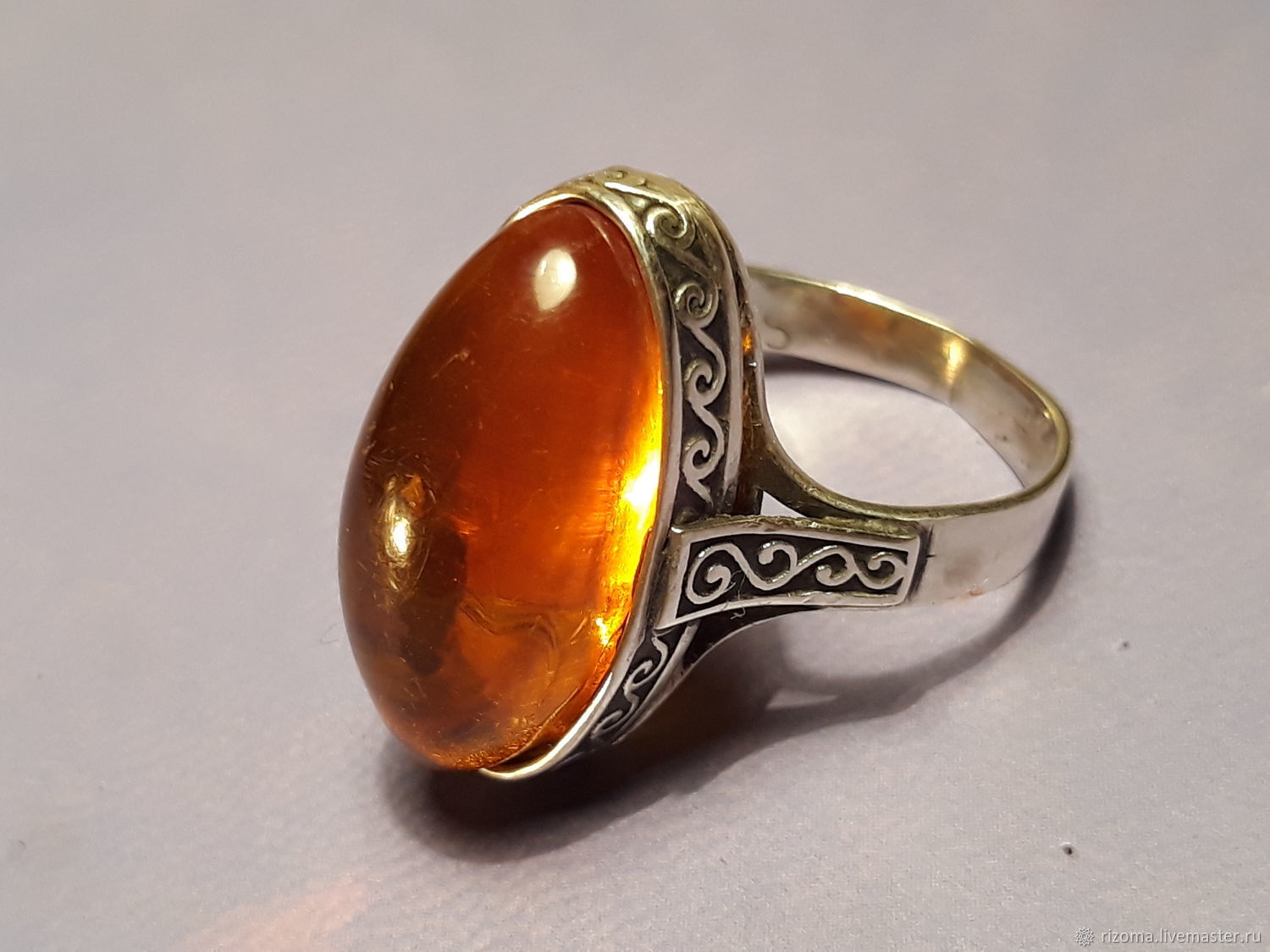 Кольцо серебро 875 янтарь KD