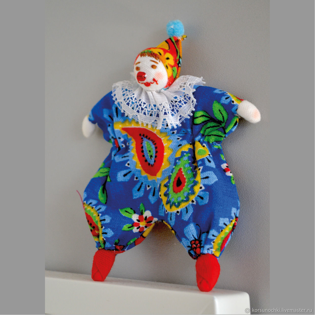 Брошь-булавка: Клоун купить в интернет-магазине Ярмарка Мастеров по цене 400 ₽ – V85CERU | Брошь-булавка, Подольск - доставка по России