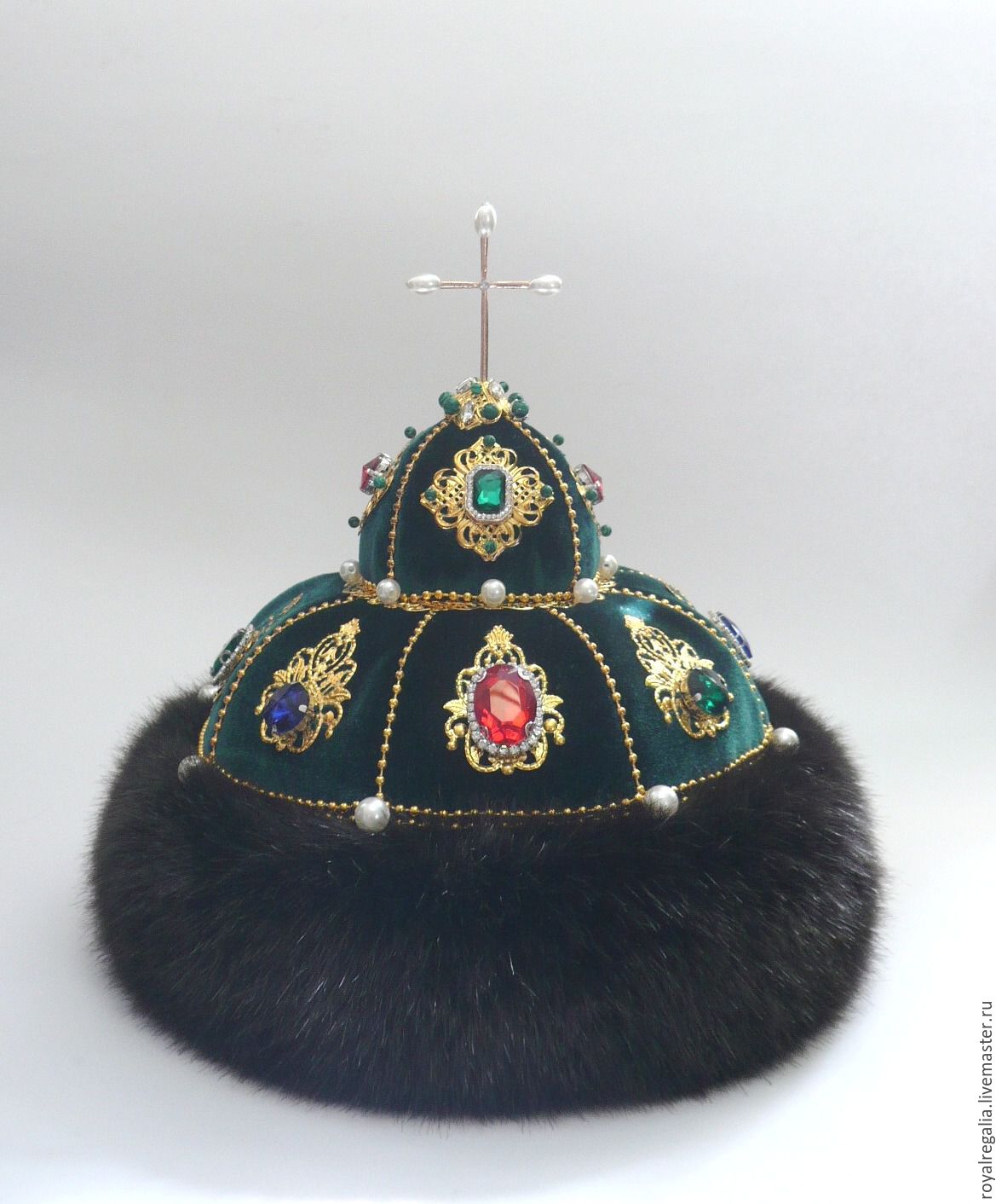 Подарок хана. Шапка Мономаха Ивана Грозного. Шляпа Мономаха.