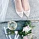 Замшевые бежевые белые  туфли лодочки на маленьком каблуке 5 см. Свадебные туфли. Свадебная обувь Jade (jade-shoes). Интернет-магазин Ярмарка Мастеров.  Фото №2