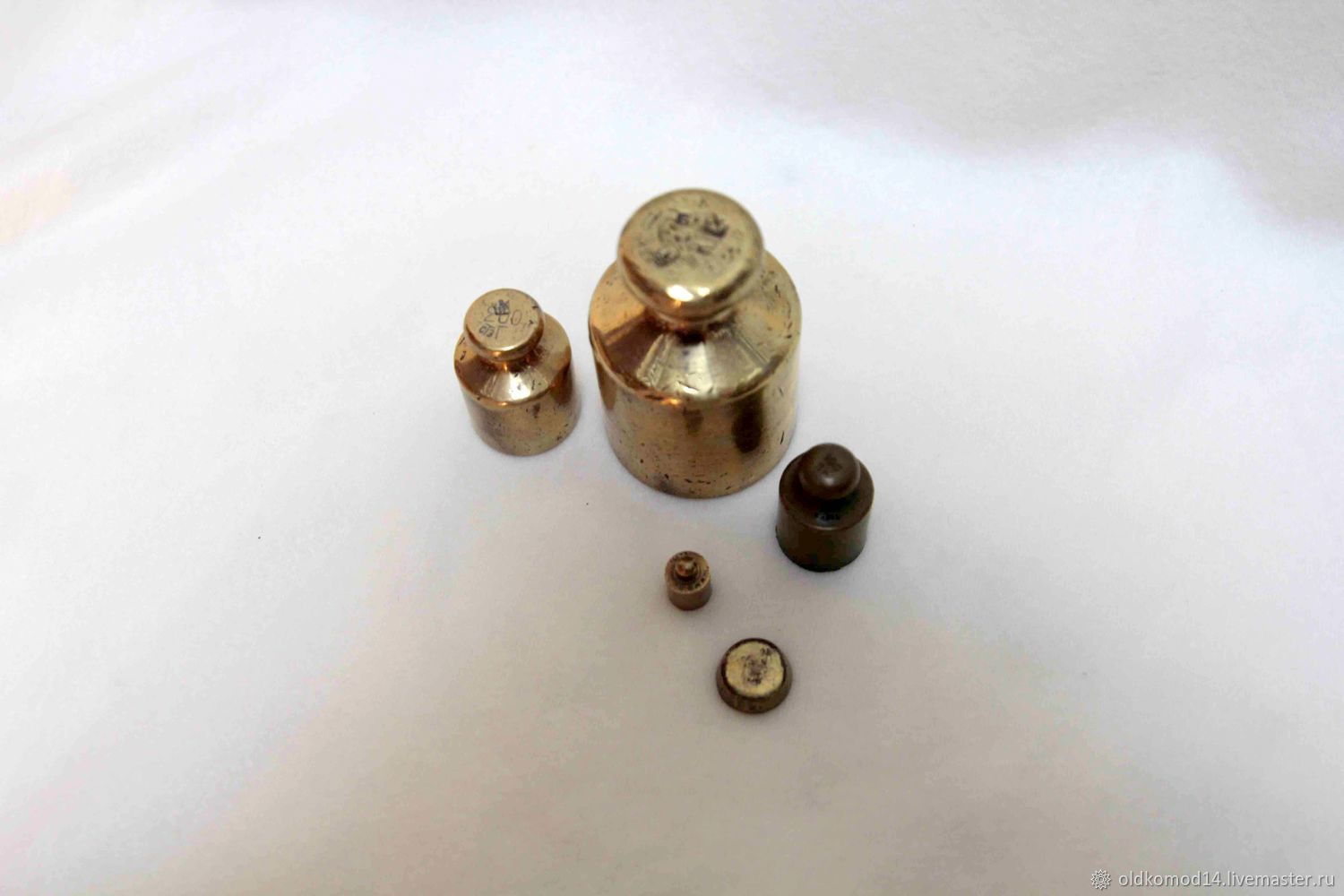 Гирька бронза 200. Латунная гирька 200 г царская. Латунная гирька. Гиря 50 гр 1936 латунь. Гирька 50 g старинная.