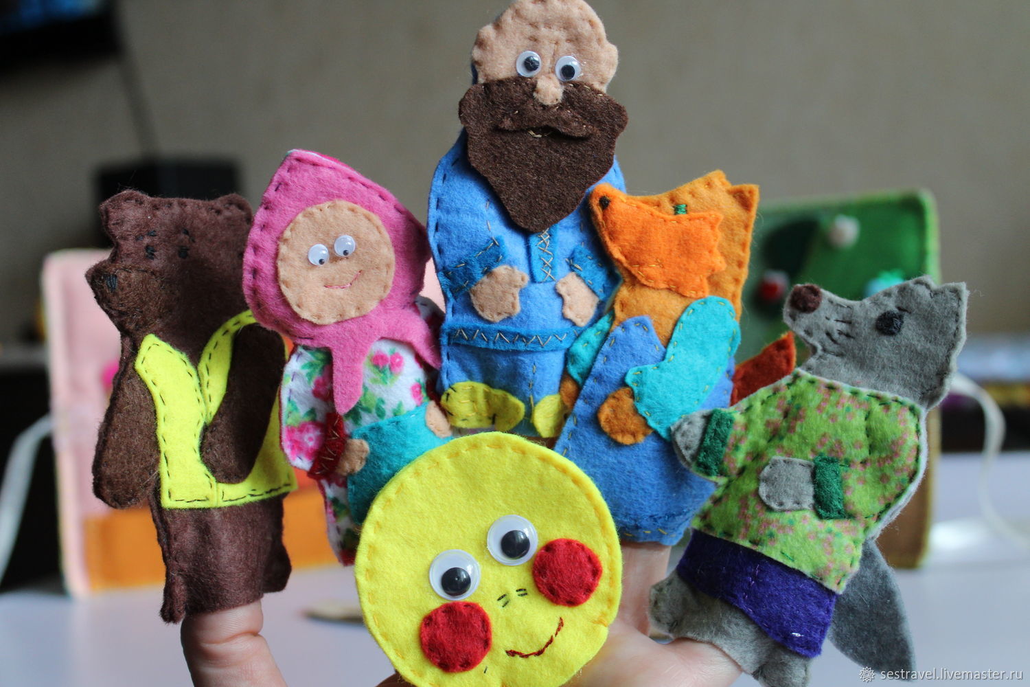 сказки из фетра. колобок из фетра. пальчиковый театр репка теремок. пальчиковый театр колобок театр. колобок фетр.