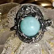 Ring with natural chalcedony 