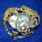 Украшения handmade. Livemaster - original item Cheetahs brooch with Baroque pearls and chrome diopsids. Handmade.