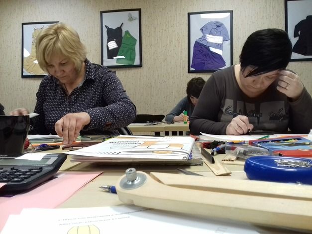 Кипит работа.