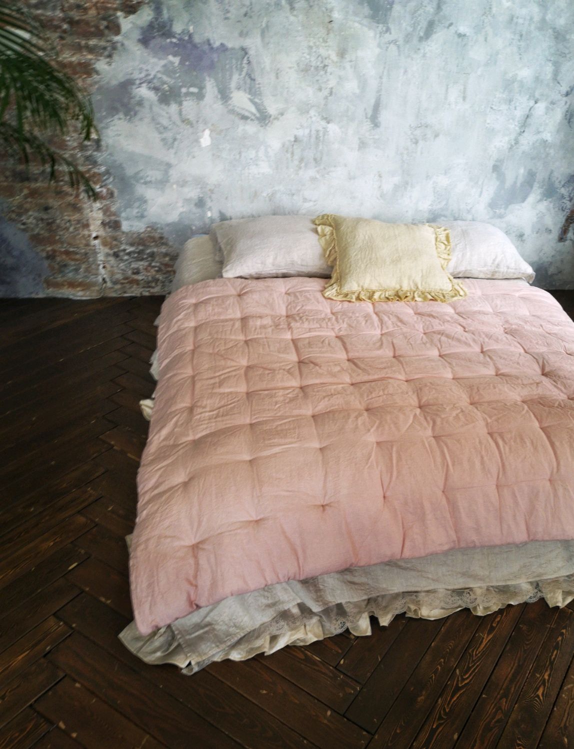 Льняное пухлое розовое одеяло ручная стежка в е Ярмарка .
