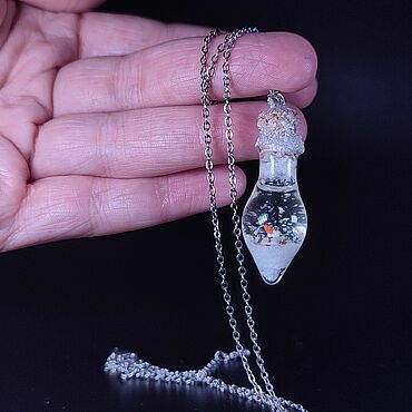 Украшения ручной работы. Ярмарка Мастеров - ручная работа Кулон Снеговичок. Handmade.