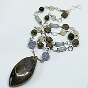 With pendant-chain of pearls, citrine, and Apatite
