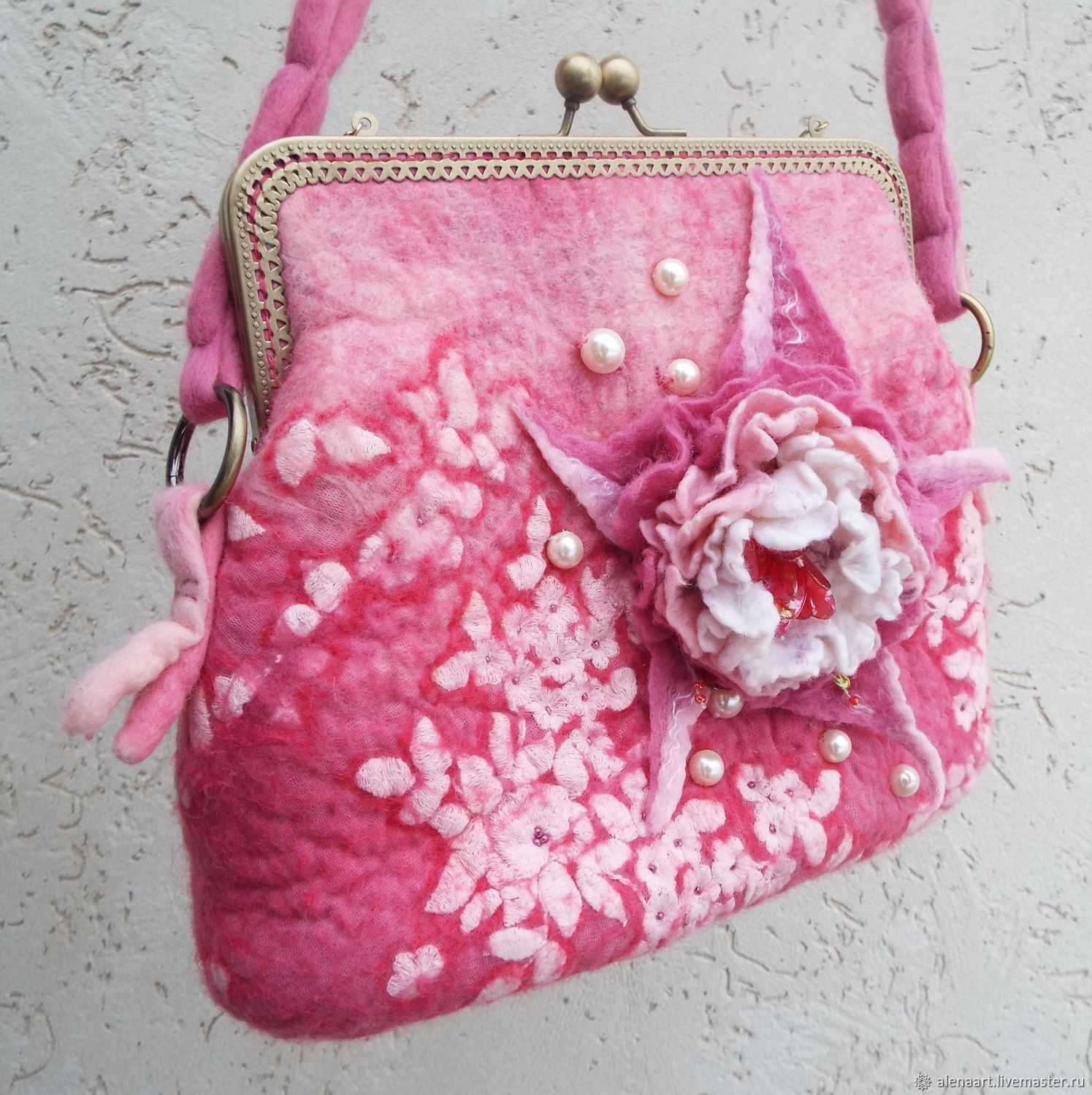 Felted handbag 'Pink dawn', Classic Bag, Kotelnikovo,  Фото №1