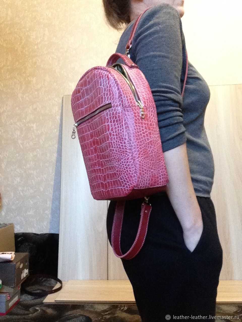 Рюкзак кожаный на молнии, лямки съемные – купить онлайн на Ярмарке ...